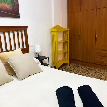 Well Located Shared Homestay szállás